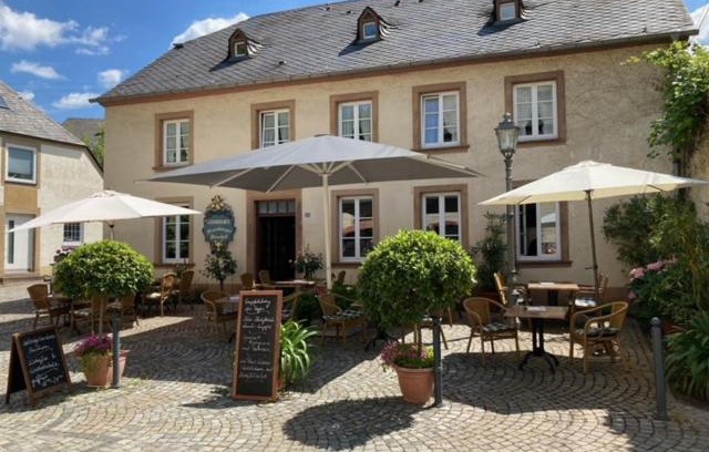 Neumagen-Dhron Maison | Warsberger Weinhof - Hotel & Weinwirtschaft