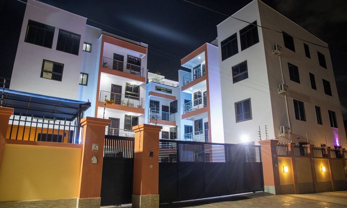 Accra Appartement | Washington Court Apartments