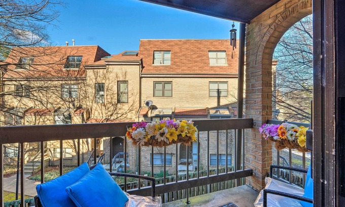 Fort Lincoln Maison | Washington DC Townhome 4 Mi to National Mall!