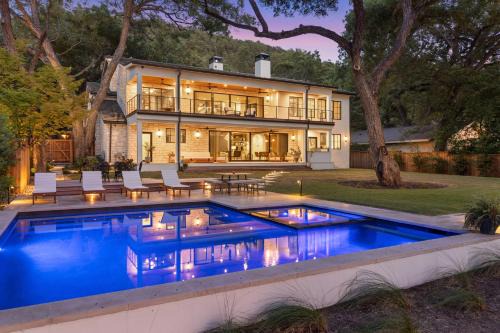 Rivercrest Villa | Water Front Luxury - Pool - Hottub - Boat Dock