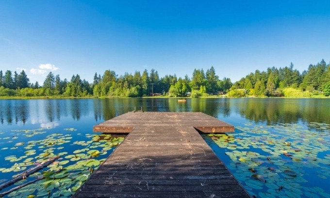 Auburn Maison | Water Front Private Ranch