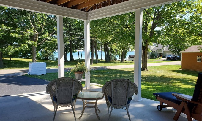 Silver Creek Maison | MAISON VUE SUR L'EAU À PROXIMITÉ DU LAC ÉRIÉ