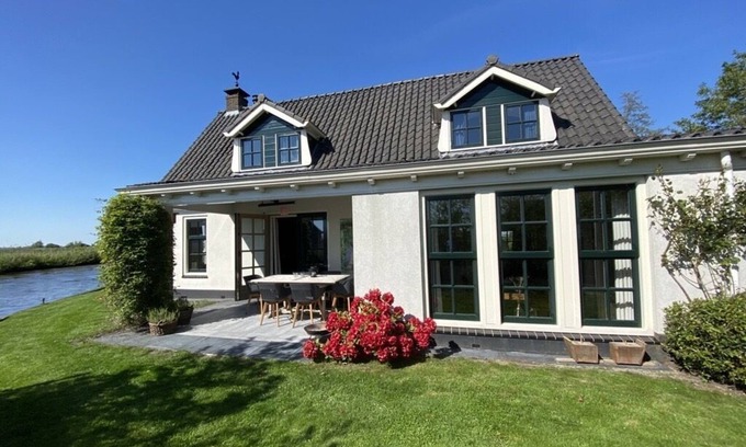 Goingarijp Villa | Villa sur l'eau Ballingbuer