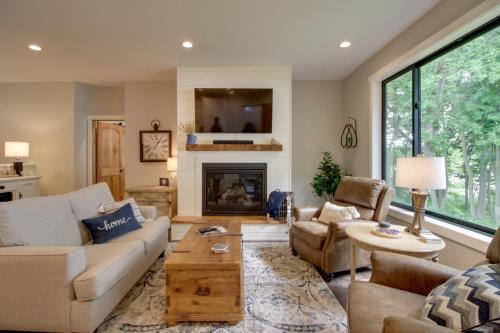 Alexandria Maison | Watercraft and Dock Lakefront Retreat in Alexandria