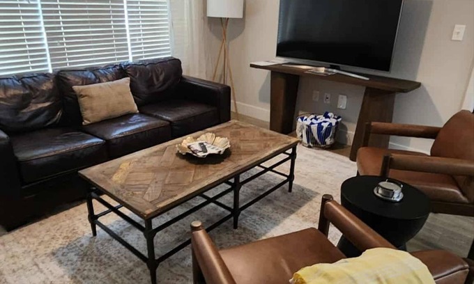 Tuscaloosa Copropriété | Watercress 2-bedroom/2 bath condo less that 2 miles to the stadium.