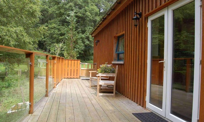 Killin Cabine | Waterfall Lodge - private waterfall and sauna