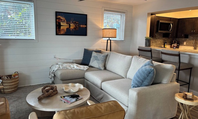 Eastport Copropriété | Waterfront 2-Bedroom Condo on Spa Creek