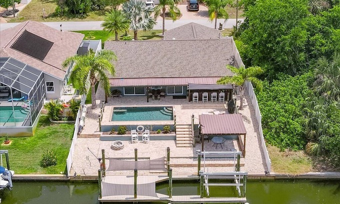 Palm Harbor Maison | Waterfront 3BR Retreat with Pool