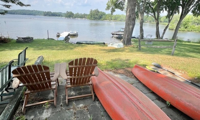 Raymond Maison | WATERFRONT 5 BEDROOM 2 BATH WITH DOCK AND BEACH