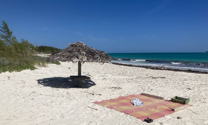 Great Harbour Cay Maison | ❤️Waterfront beach villas with wrap around decking