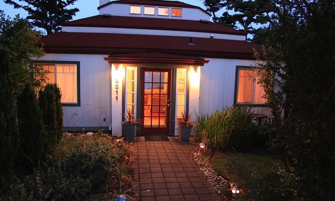 Lummi Island Cottage | Waterfront Beach House à proximité de tout!