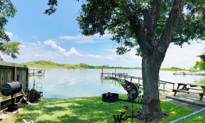 Lake City Maison | Maison au bord du lac avec jetée privée près du parc d'État du lac Corpus Christi