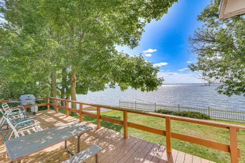 Swanton Maison | Waterfront Family Cottage on Lake Champlain