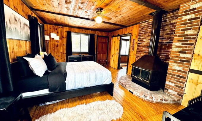 Conway Maison | Waterfront Farmhouse Charm - Paradise on Pequawket