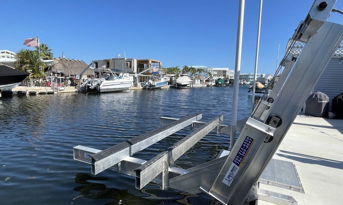 Cross Key Waterways Maison | Waterfront getaway