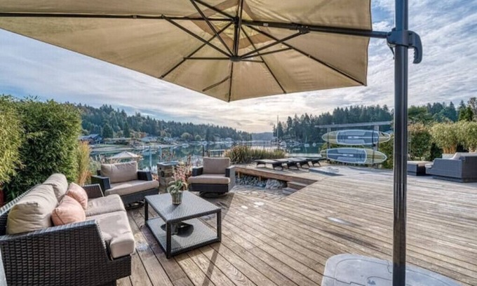 Gig Harbor Maison | Waterfront high end home-dock, hot tub fun
