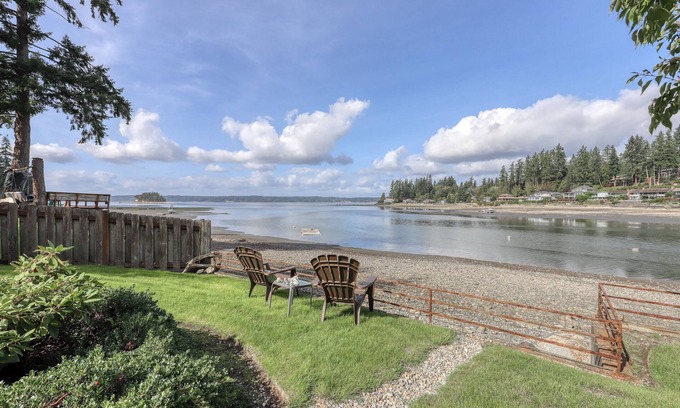 Gig Harbor Maison | Maison au bord de l'eau et maison d'hôtes sur place avec cuisine entièrement équipée, une grande terrasse et des foyers