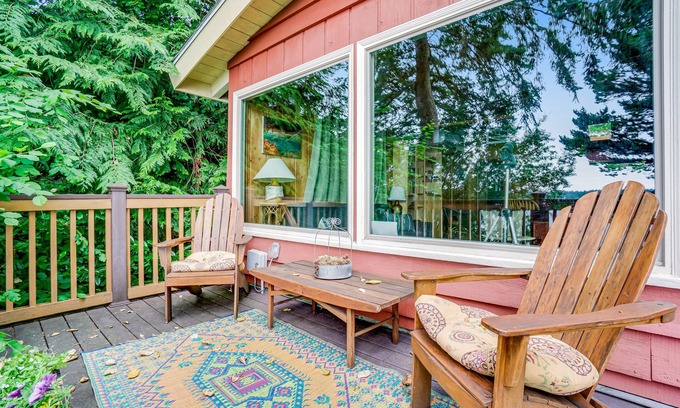 Gig Harbor Maison | Waterfront Home w/Private Beach, Deck, Wood Fireplace, Sound View