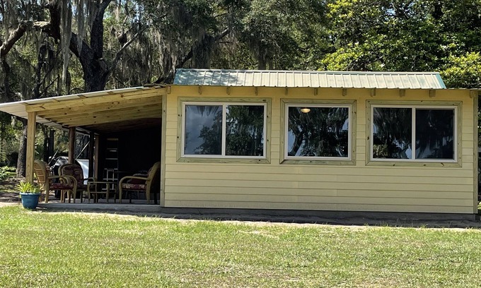 Fort McCoy Cottage | Lake Kerr Cottages - McDade