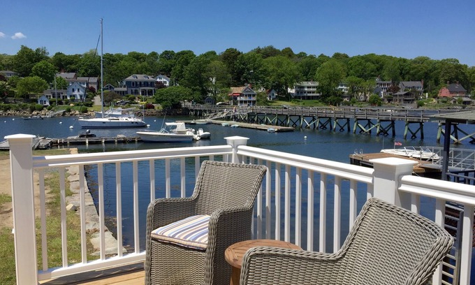 Gloucester Maison | 3b / 1. 5ba Annisquam Waterfront Living avec vue imprenable, décor magnifique, kayaks