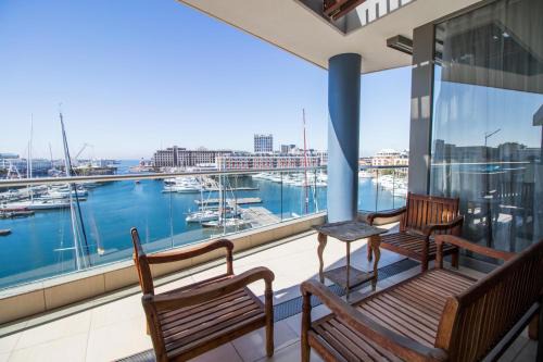 Victoria and Alfred Waterfront Appartement | Waterfront Marina 2 Bedroom Yacht View