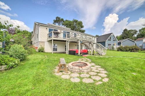 Michigan Center Maison | Waterfront Michigan Center Home with Boat Dock!