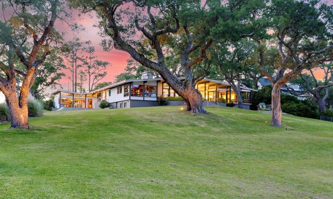 Ogden Maison | Waterfront Oasis: Dock, Recreation Hall & Pet-Friendly!