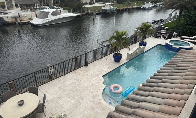 Ocean Ridge Maison | WATERFRONT on INTRACOASTAL waterway Palm Beach County executive rental