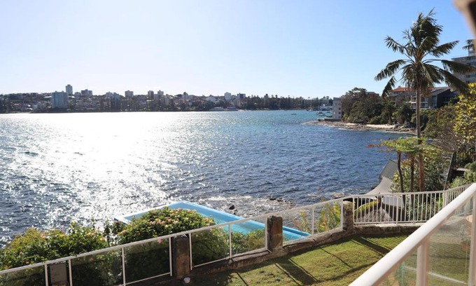 Manly Appartement | Waterfront on Manly Harbour