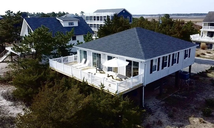 Broadkill Beach Maison | Broadkill NOUVEAU POUR 2020 ~ Bright Open 3 Bedroom 2 Bath Waterfront ~ Pet Friendly