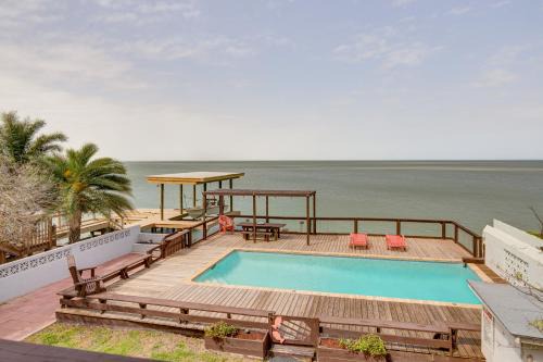 Port Isabel Maison | Waterfront Port Isabel Family Home with Pool and Pier!
