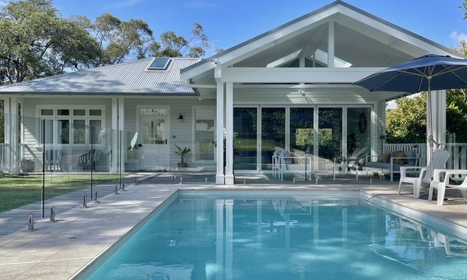 Newport Maison | Waterfront Resort-Style Luxury with boat berth and pontoon