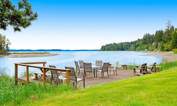 Lakebay Maison | Waterfront retreat with private beach, firepit, kayaks/SUP, EV charger & grill