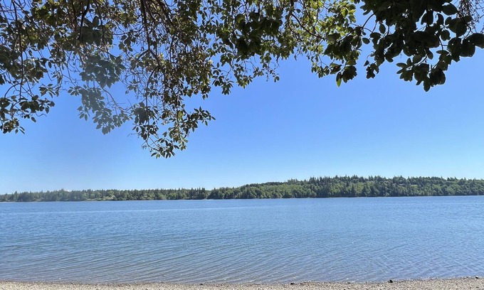 Shelton Maison | Waterfront Shelton Retreat With Beach Access
