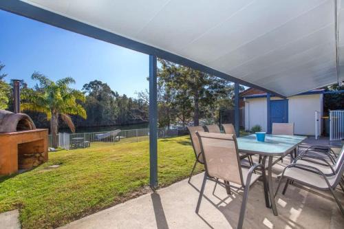 Lake Conjola Maison | Waterfront Wonder - lakeside home w. private jetty