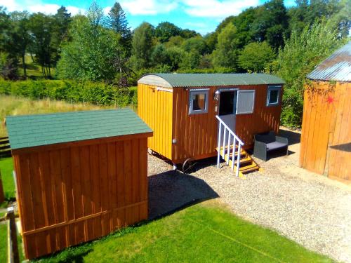 Murthly Appartement | Waterloo Farm Shepherds Hut Glamping with Sun Lounge