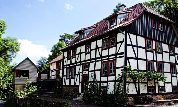 Heringen Appartement | Watermill Stay with Garden