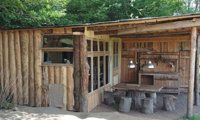 Saint-Eloy-les-Tuileries Cabine | Cabane au bord de l'eau en nature Corrézienne