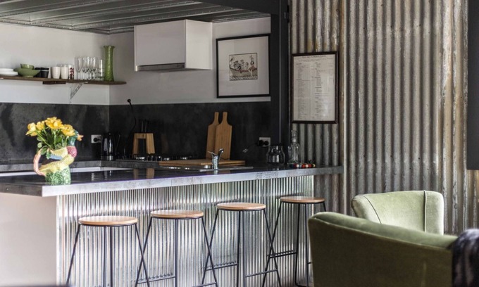 Robertson Cottage | WATERSHED Robertson - une conversion chic de hangar