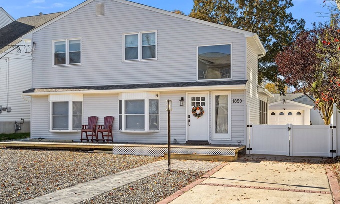 Point Pleasant Maison | Waterview Point Pleasant Stunner!