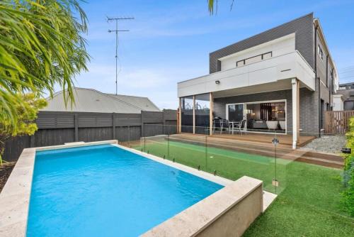 Ocean Grove Maison | Waterways Luxury Poolside Retreat in Prime Location