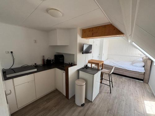 Uitwellingerga Appartement | Waterzicht 3