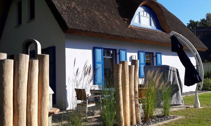 Glowe Maison | Surfeur Retraite moderne