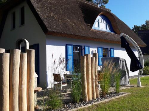 Glowe Maison | Wave Rider Comfortable holiday residence