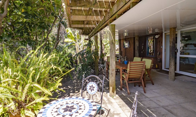 Raglan Appartement | WaveCatcher Whale Bay Surf Studio Flat