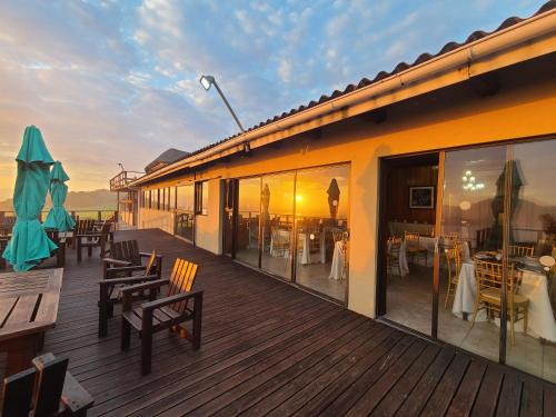 Kentani Hôtel | Wavecrest Beach Hotel & Spa