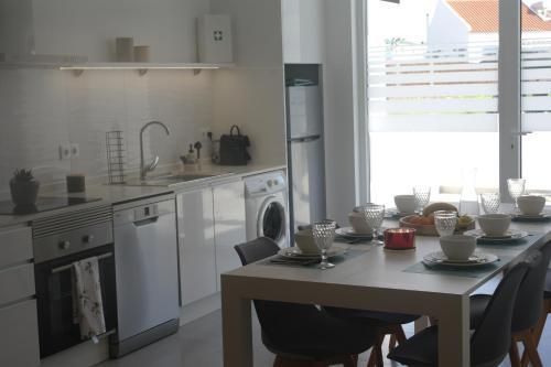 Porto Covo Maison | Waves and Trails