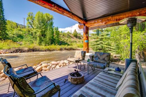 Kamas Maison | Weber River Cabin in Oakley with Private Hot Tub!