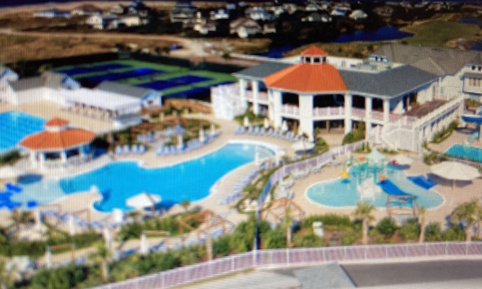South Beach Maison | 2022 Thurs - Thurs. Summer rentals! Skip the long lines and late ferries