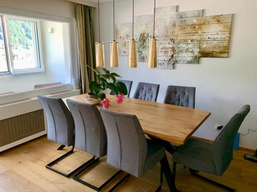 Davos-Platz Appartement | WEF DAVOS PLATZ Centre 3,5 Apartment with Garage